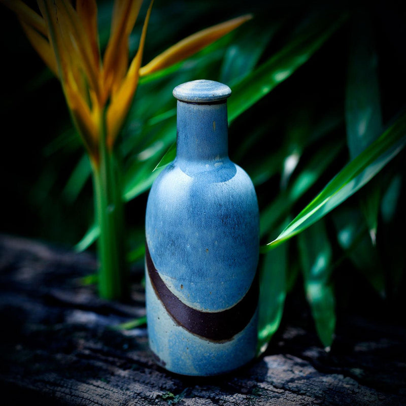 Minimalist Oasis Bottle