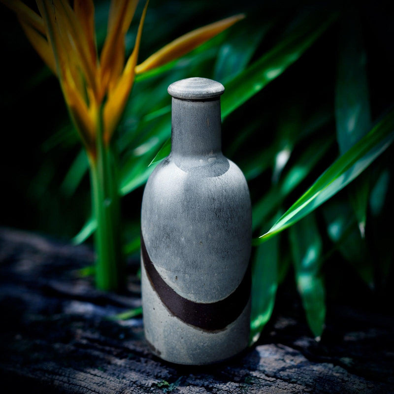 Minimalist Oasis Bottle