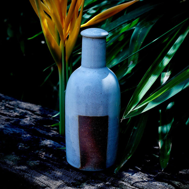 Minimalist Oasis Bottle
