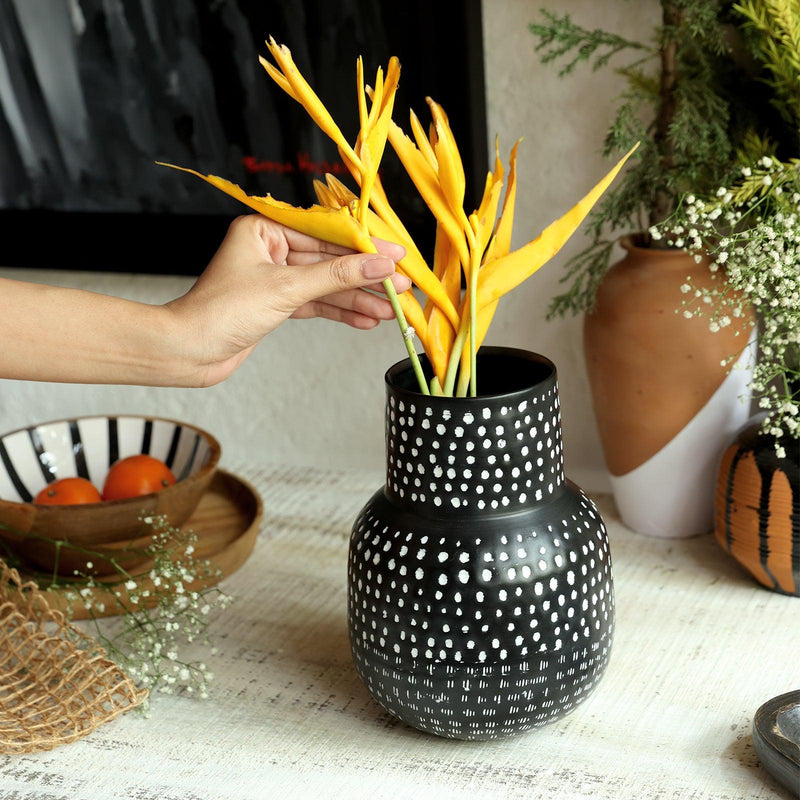 Drizzle Elegance Vase
